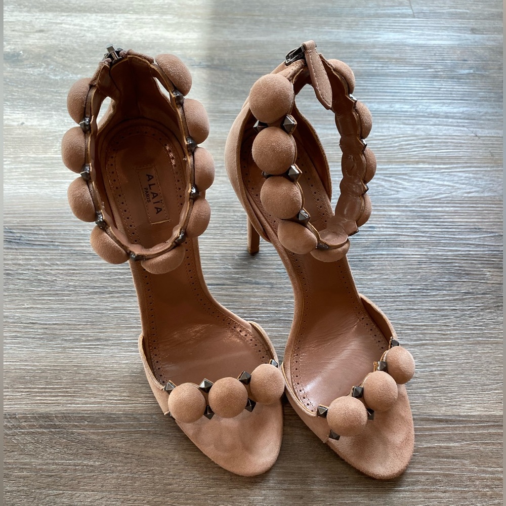 Brand new Alaïa La Bombe110 - size: 38